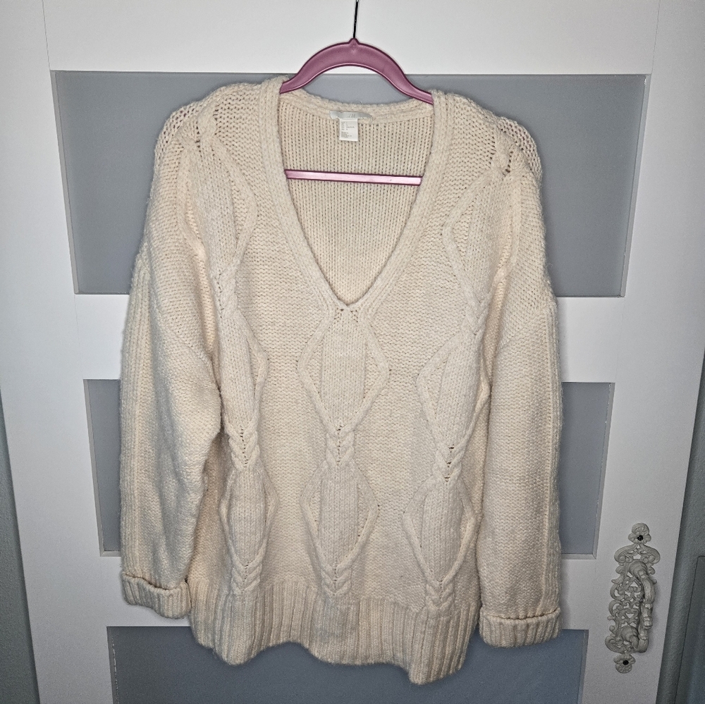 H&M Cream V-Neck Cable Knit Sweater